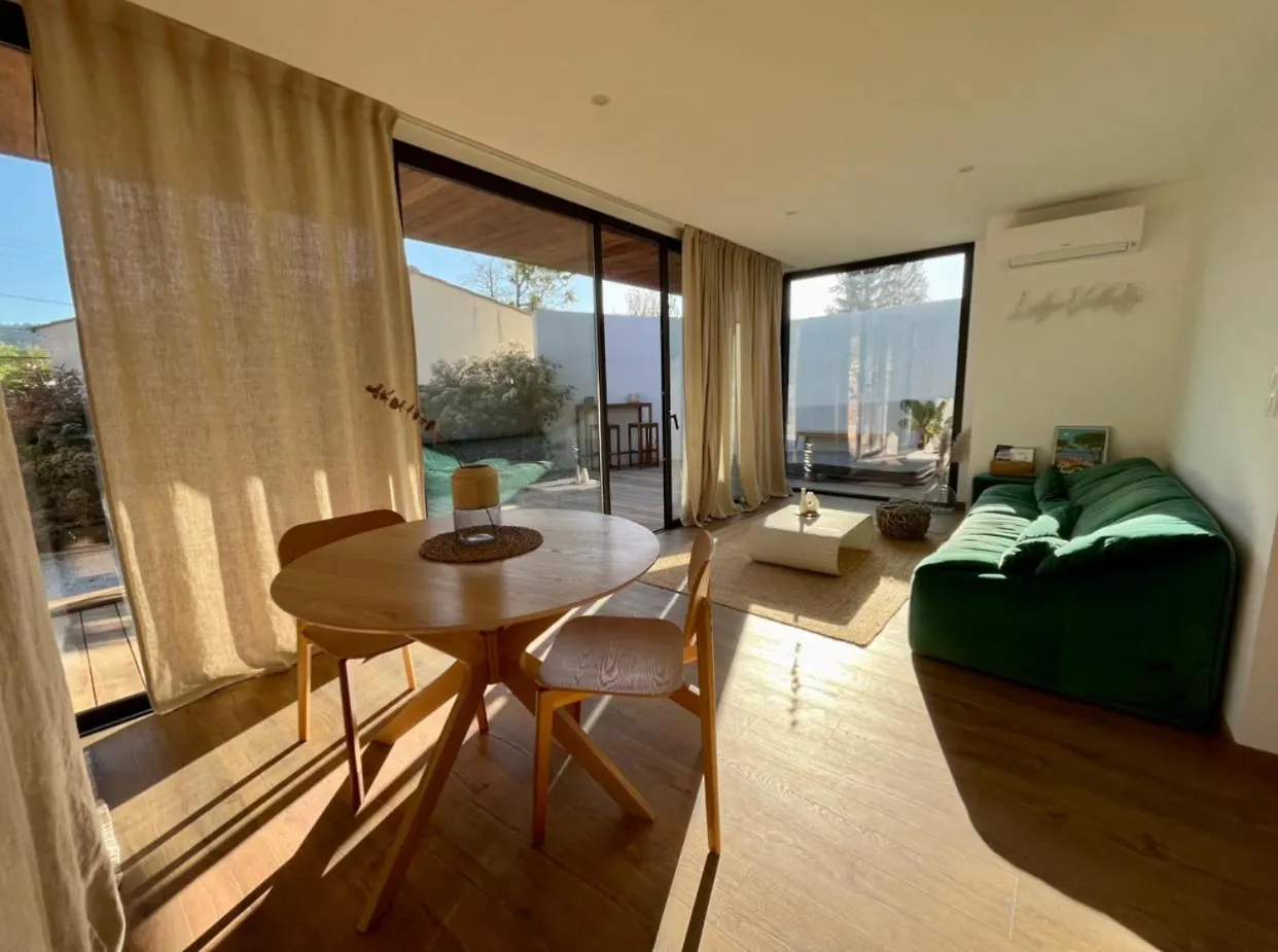 Lodge Valbelle, Maison Independante Avec Jacuzzi Tourves 0*,