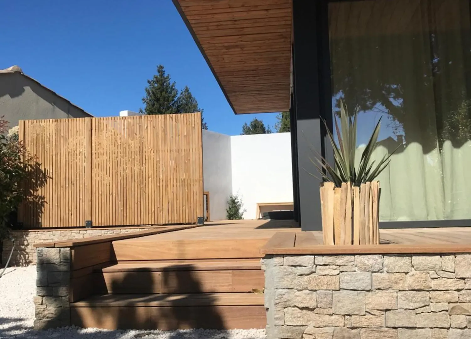 Holiday home Lodge Valbelle, Maison Independante Avec Jacuzzi Tourves
